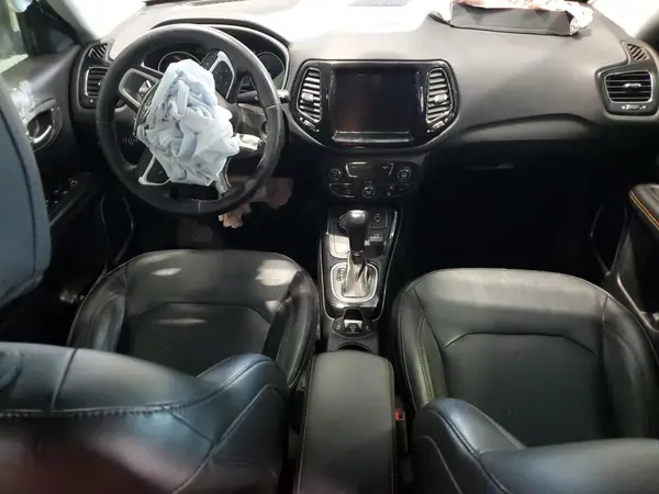 3C4NJDCBXJT231726 2018 JEEP COMPASS - Image 8