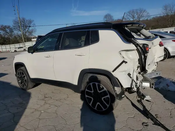 3C4NJDCBXJT238479 2018 JEEP COMPASS - Image 2
