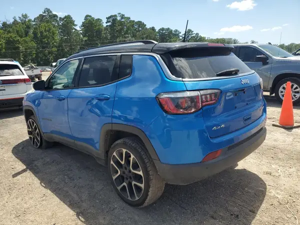 3C4NJDCBXJT239258 2018 JEEP COMPASS - Image 2