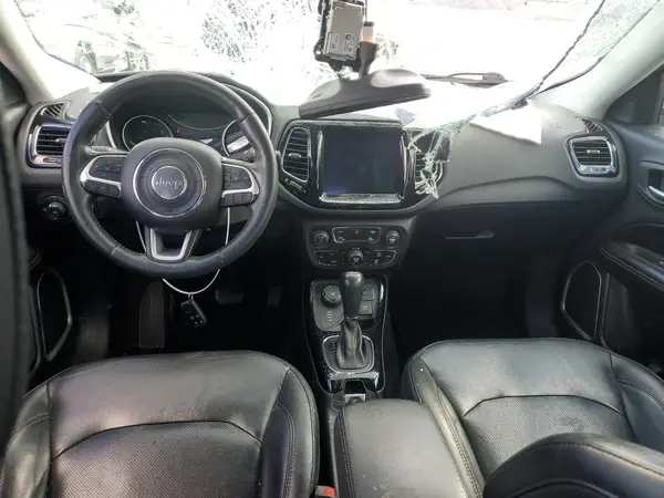 3C4NJDCBXJT264225 2018 JEEP COMPASS - Image 8