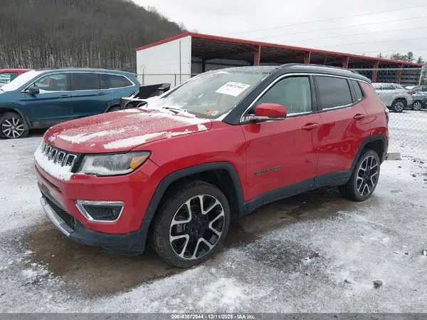 3C4NJDCBXJT272860 2018 JEEP COMPASS - Image 2