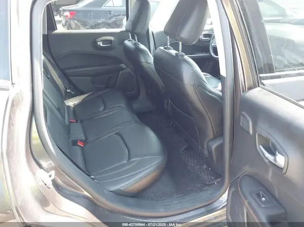3C4NJDCBXJT281445 2018 JEEP COMPASS - Image 8