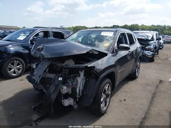 3C4NJDCBXJT283633 2018 JEEP COMPASS - Image 2