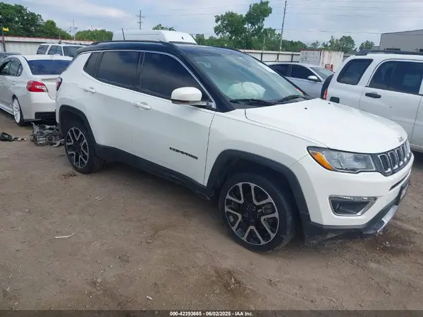3C4NJDCBXJT298469 2018 JEEP COMPASS - Image 1