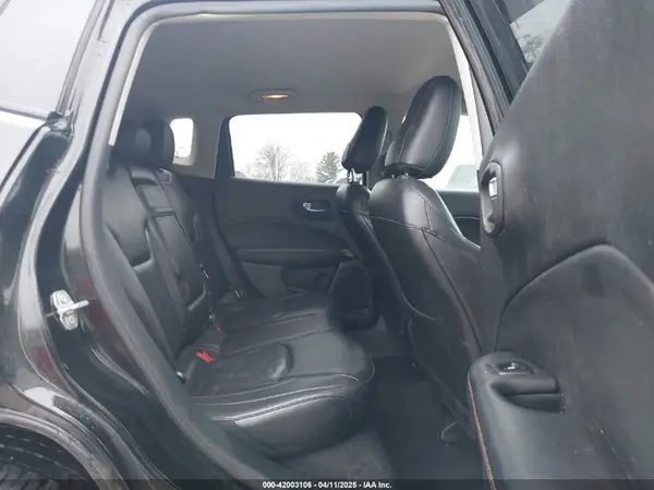 3C4NJDCBXJT314864 2018 JEEP COMPASS - Image 8