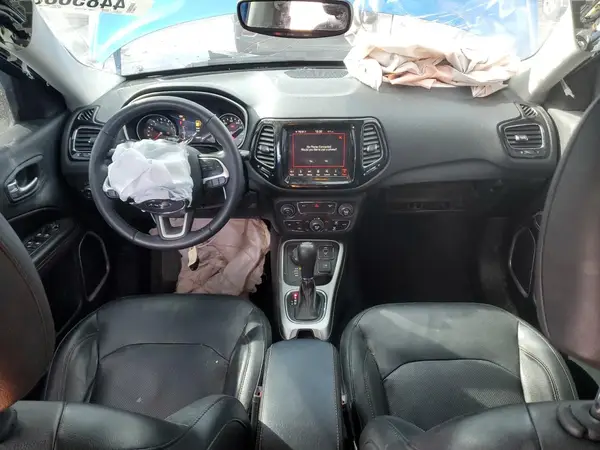 3C4NJDCBXJT315299 2018 JEEP COMPASS - Image 8