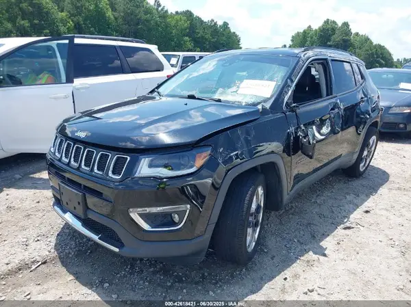 3C4NJDCBXJT332524 2018 JEEP COMPASS - Image 2