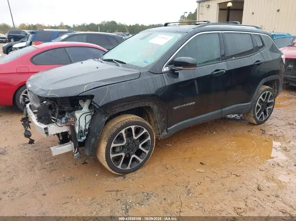 3C4NJDCBXJT350702 2018 JEEP COMPASS - Image 2