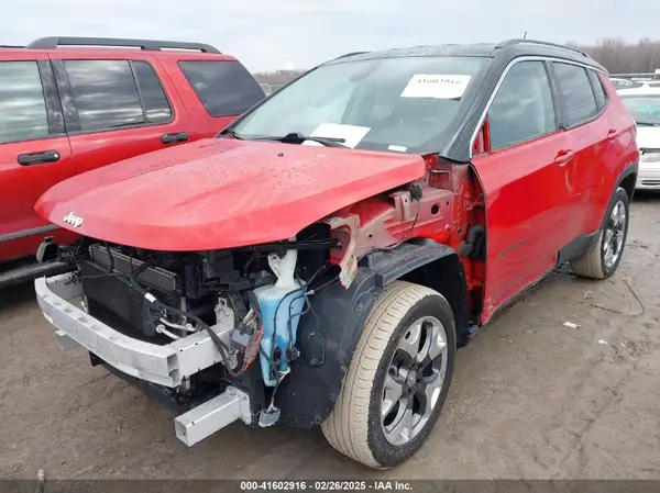 3C4NJDCBXJT360386 2018 JEEP COMPASS - Image 2