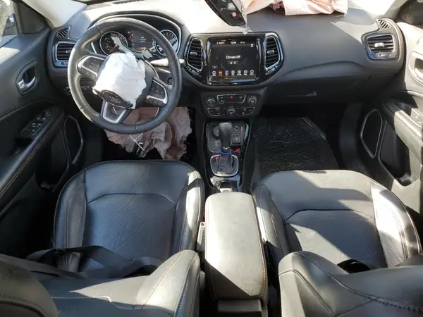 3C4NJDCBXJT396241 2018 JEEP COMPASS - Image 8