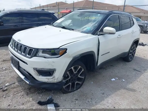 3C4NJDCBXJT401731 2018 JEEP COMPASS - Image 2