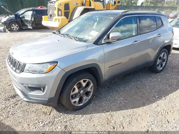 3C4NJDCBXJT418836 2018 JEEP COMPASS - Image 2