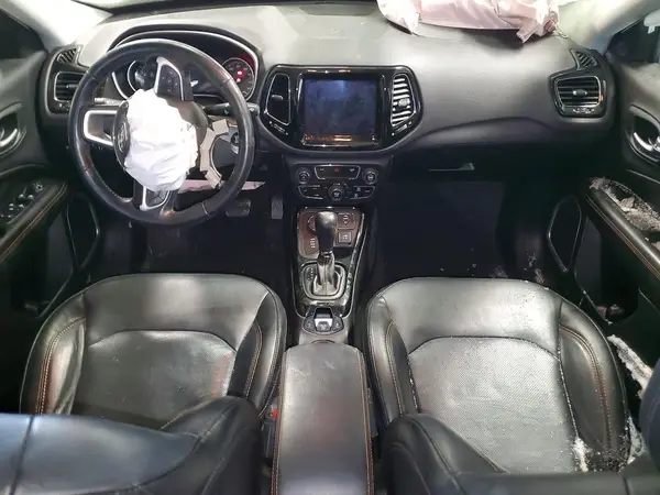 3C4NJDCBXJT424037 2018 JEEP COMPASS - Image 8