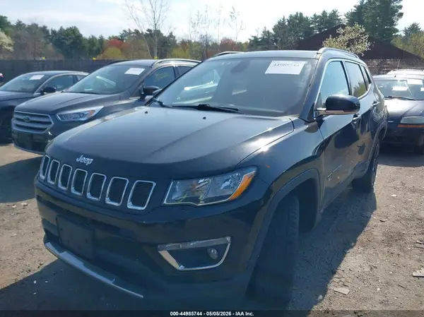 3C4NJDCBXJT457491 2018 JEEP COMPASS - Image 2