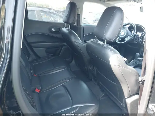 3C4NJDCBXJT457491 2018 JEEP COMPASS - Image 8