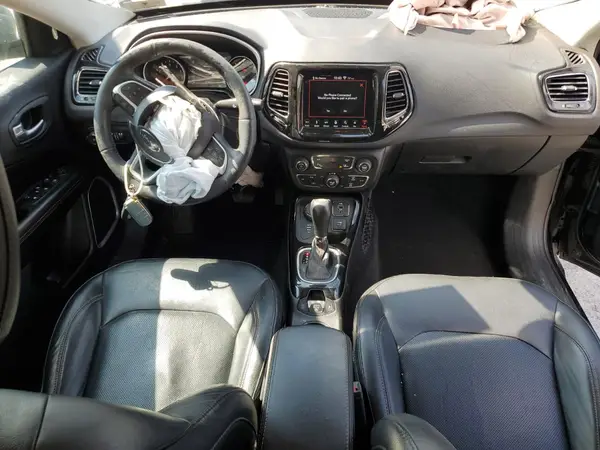 3C4NJDCBXJT458091 2018 JEEP COMPASS - Image 8
