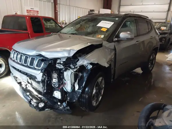 3C4NJDCBXJT463548 2018 JEEP COMPASS - Image 2
