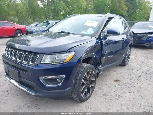 3C4NJDCBXJT481337 2018 JEEP COMPASS - Image 2
