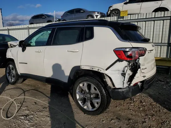 3C4NJDCBXJT484500 2018 JEEP COMPASS - Image 2
