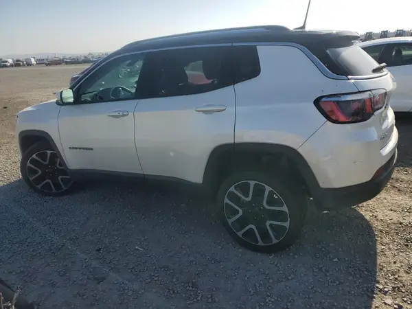 3C4NJDCBXJT492015 2018 JEEP COMPASS - Image 2