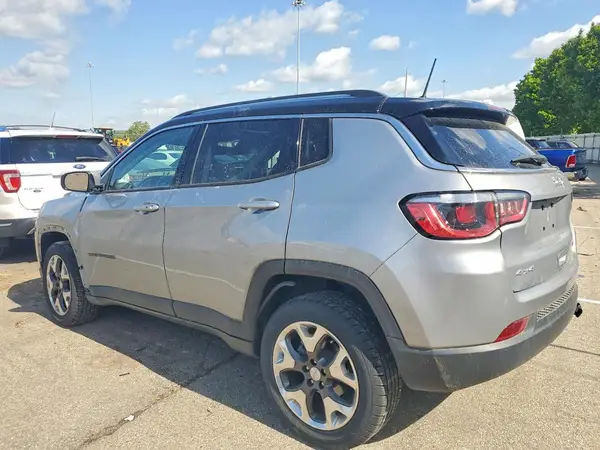 3C4NJDCBXKT601929 2019 JEEP COMPASS - Image 2