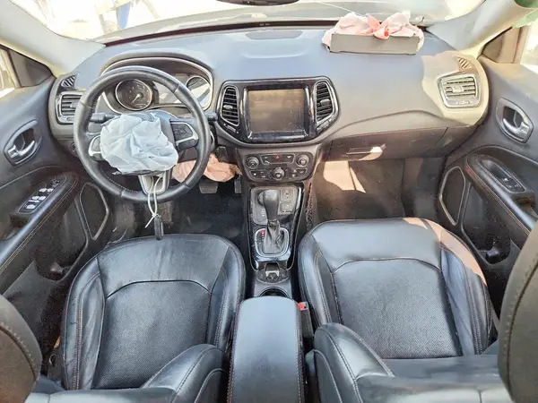 3C4NJDCBXKT616771 2019 JEEP COMPASS - Image 8