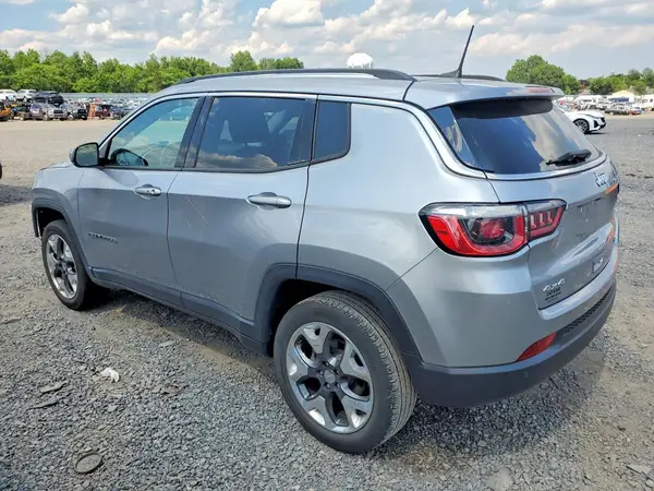 3C4NJDCBXKT619881 2019 JEEP COMPASS - Image 2