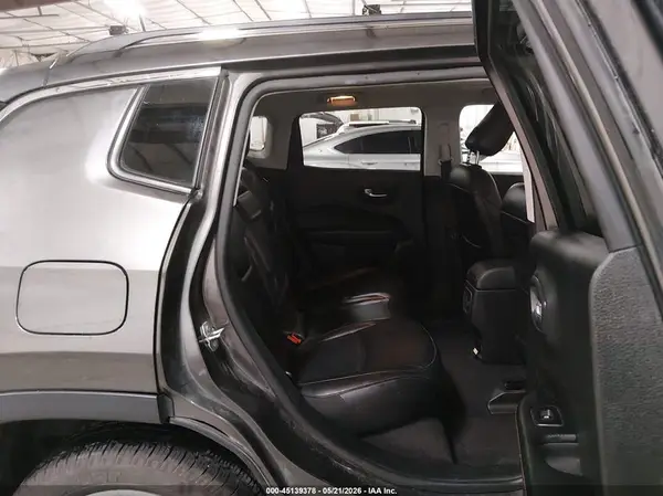 3C4NJDCBXKT620190 2019 JEEP COMPASS - Image 8