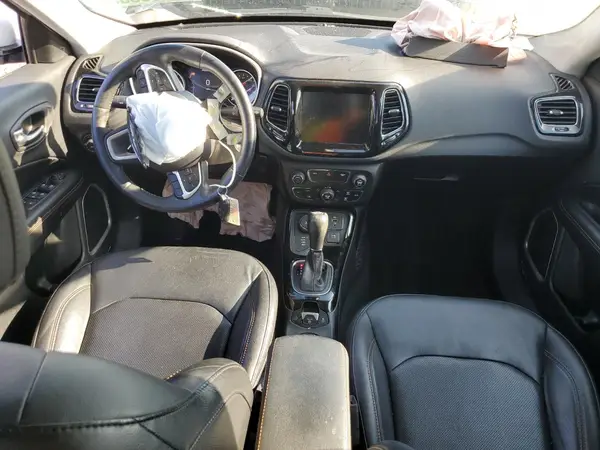 3C4NJDCBXKT620786 2019 JEEP COMPASS - Image 8