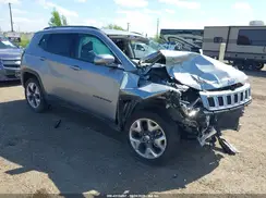 3C4NJDCBXKT620898 2019 JEEP COMPASS