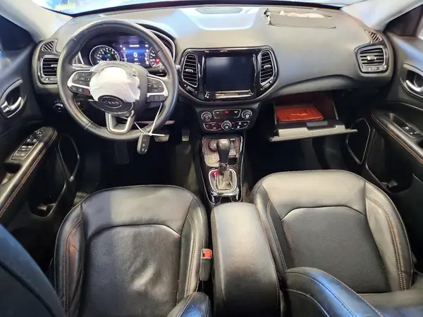 3C4NJDCBXKT645753 2019 JEEP COMPASS - Image 8