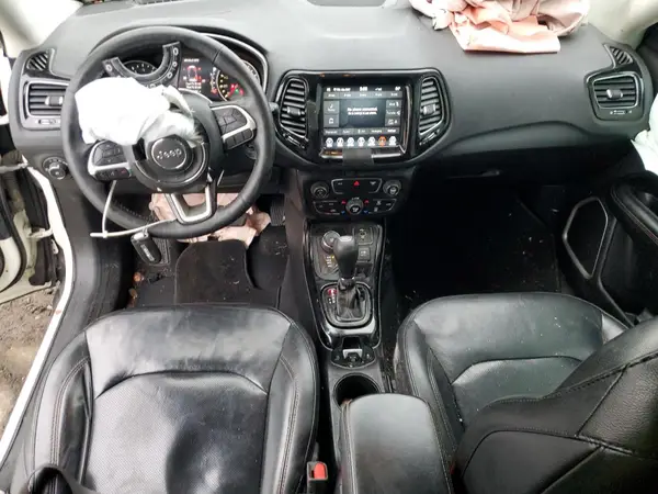 3C4NJDCBXKT656154 2019 JEEP COMPASS - Image 8