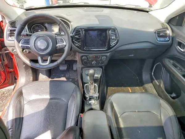 3C4NJDCBXKT666666 2019 JEEP COMPASS - Image 8