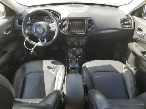3C4NJDCBXKT672600 2019 JEEP COMPASS - Image 8