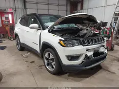 3C4NJDCBXKT673956 2019 JEEP COMPASS
