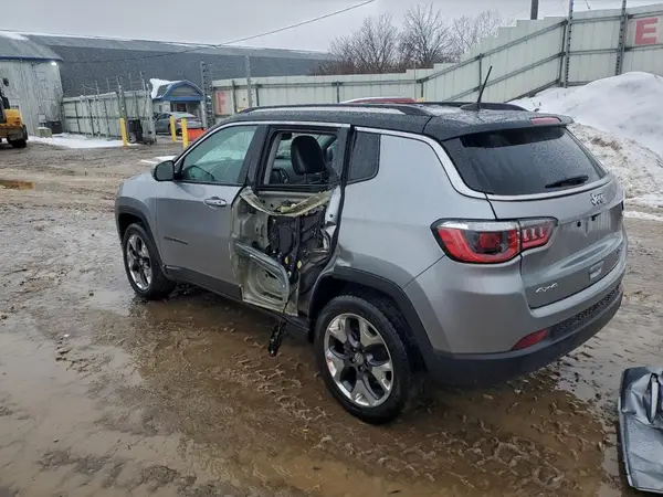 3C4NJDCBXKT683015 2019 JEEP COMPASS - Image 2