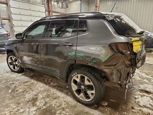 3C4NJDCBXKT695813 2019 JEEP COMPASS - Image 2