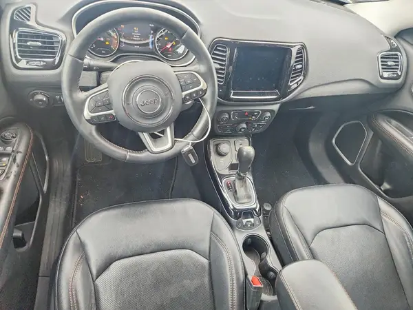 3C4NJDCBXKT713825 2019 JEEP COMPASS - Image 8