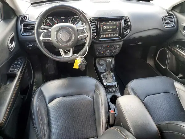 3C4NJDCBXKT723206 2019 JEEP COMPASS - Image 8