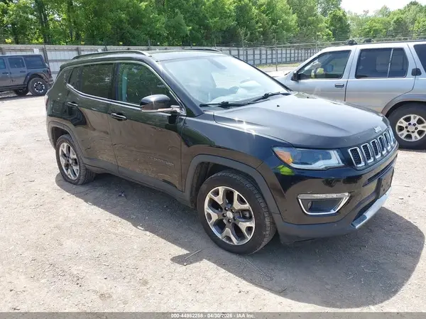 3C4NJDCBXKT729006 2019 JEEP COMPASS - Image 1