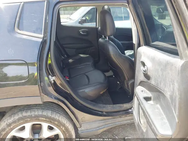 3C4NJDCBXKT729006 2019 JEEP COMPASS - Image 8