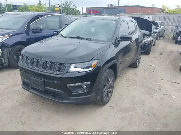 3C4NJDCBXKT729331 2019 JEEP COMPASS - Image 2