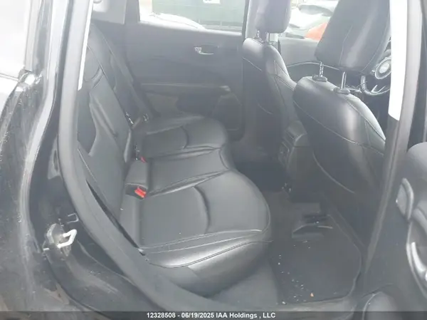 3C4NJDCBXKT729331 2019 JEEP COMPASS - Image 8