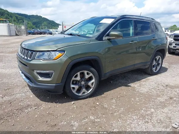 3C4NJDCBXKT733847 2019 JEEP COMPASS - Image 2
