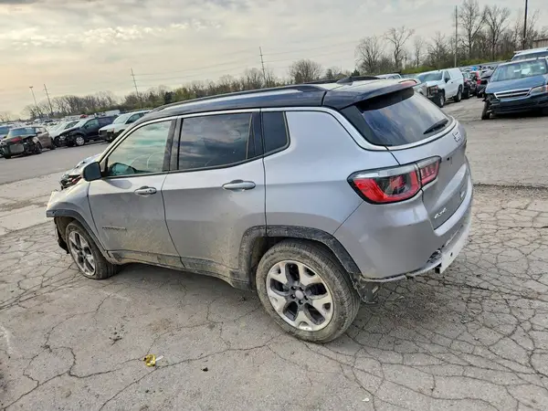 3C4NJDCBXKT735064 2019 JEEP COMPASS - Image 2