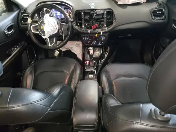 3C4NJDCBXKT741379 2019 JEEP COMPASS - Image 8