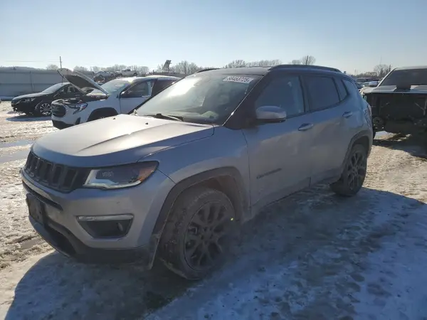 3C4NJDCBXKT745237 2019 JEEP COMPASS - Image 1