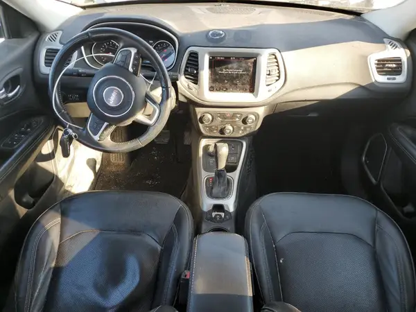 3C4NJDCBXKT745237 2019 JEEP COMPASS - Image 8