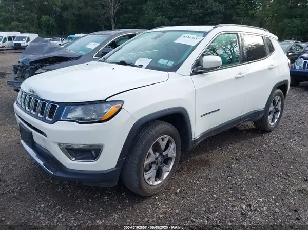 3C4NJDCBXKT753483 2019 JEEP COMPASS - Image 2