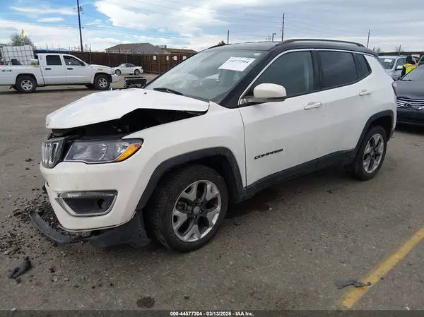 3C4NJDCBXKT812158 2019 JEEP COMPASS - Image 2